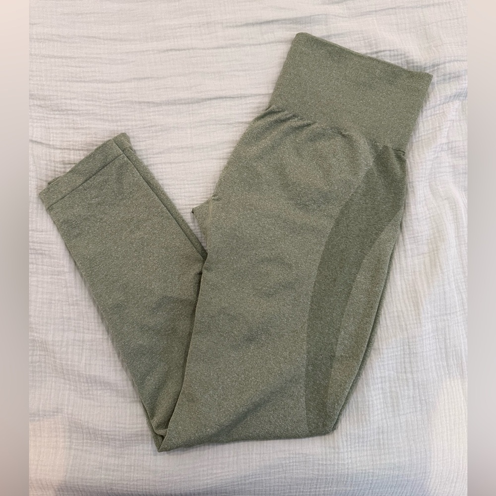 NVGTN seamless contour leggings( Khaki Green)